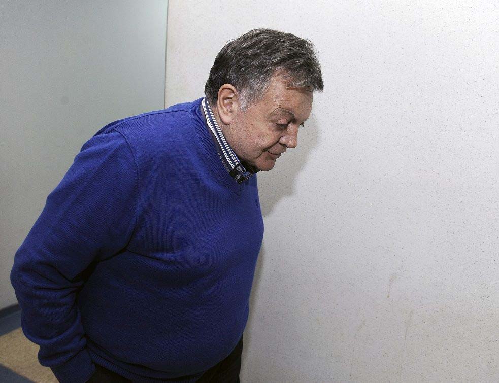 МИЛОВАН БОЈИЋ ПОНОВО ЈАШЕ: Човек који је ОЈАДИО Институт за кардиоваскуларне болести враћа се у фотељу! А спискао је МИЛИОН на 